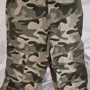 Vanilla Star NWOT Green and Tan Camouflage Cargo Pants